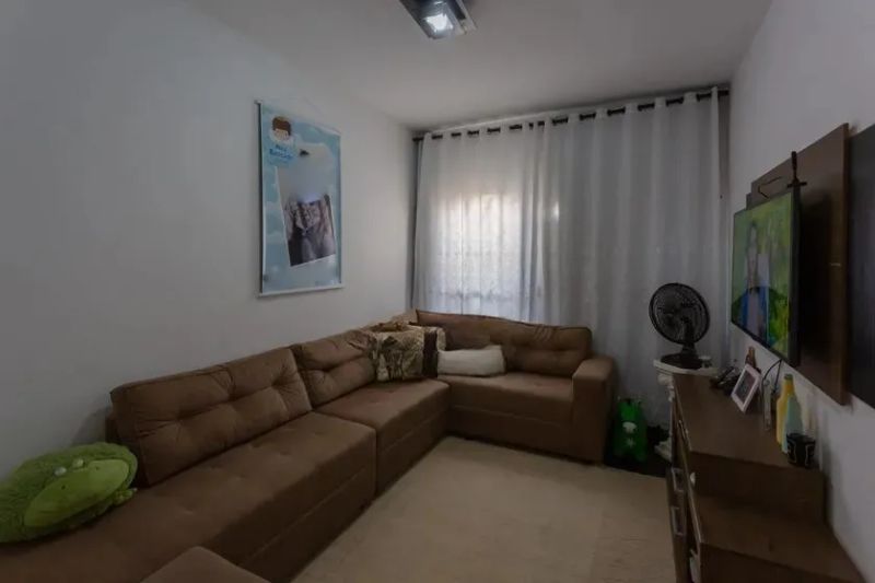 Casa com 5 quartos — São Cristóvão, Belo Horizonte