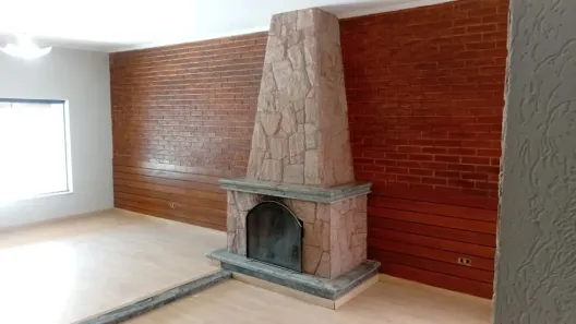 Casa com 5 Quartos para alugar, 300m² no Jardim Europa, Bragança Paulista