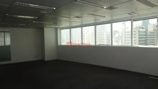 Sala Comercial para alugar, 200m² no Vila Olímpia, São Paulo
