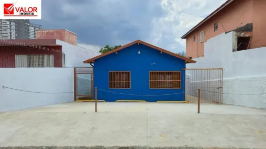 Casa com 3 Quartos para alugar, 250m² no Vila Morse, São Paulo