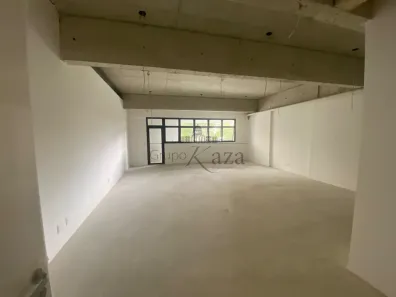 Sala Comercial para alugar, 31m² no Condomínio Royal Park, São José dos Campos