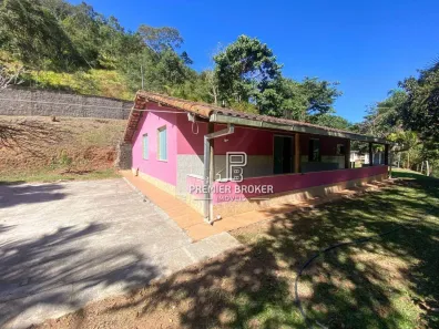 Casa com 3 Quartos à venda, 100m² no Campo Limpo, Teresópolis