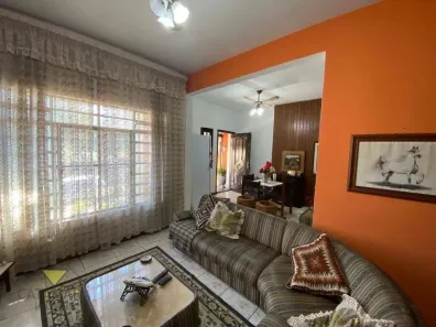 Casa com 3 Quartos à venda, 213m² no Centro, Mogi das Cruzes