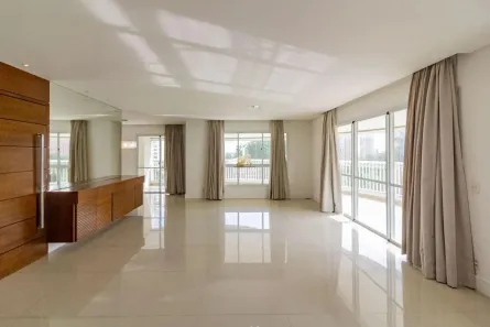 Apartamento com 4 Quartos para alugar, 242m² no Vila Sofia, São Paulo