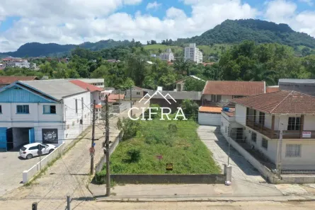 Lote/Terreno à venda, 718m² no Jardim América, Rio do Sul