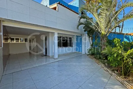Casa com 5 Quartos à venda, 186m² no , Peruíbe
