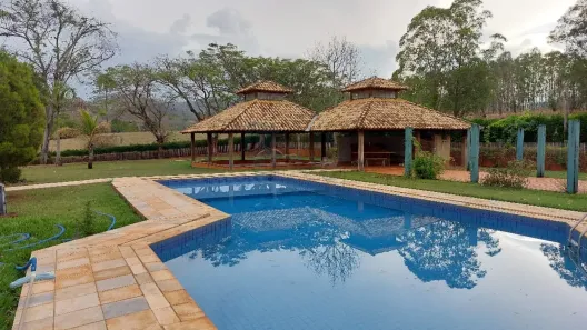 Fazenda/Sítio com 8 Quartos à venda, 100m² no Jardim Noêmia, Franca