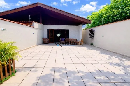 Casa com 3 Quartos à venda, 168m² no Tombo, Guarujá
