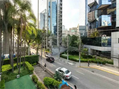 Sala Comercial para alugar, 109m² no Vila Olímpia, São Paulo