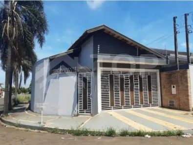 Casa com 3 Quartos à venda, 137m² no Jardim Cardinalli, São Carlos