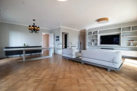 Apartamento com 4 Quartos à venda, 245m² no Vila Nova Conceição, São Paulo