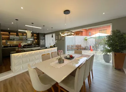 Casa de Condomínio com 4 Quartos à venda, 450m² no Granja Viana, Cotia