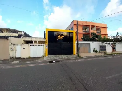 Prédio Comercial com 2 Quartos para alugar, 243m² no Fátima, Fortaleza