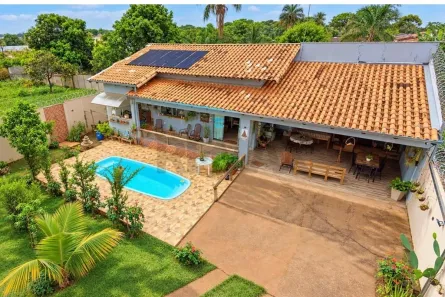 Fazenda/Sítio com 3 Quartos à venda, 233m² no Morada Nova, Uberlândia