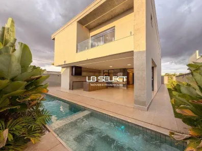 Casa de Condomínio com 4 Quartos à venda, 366m² no Centro, Uberlândia