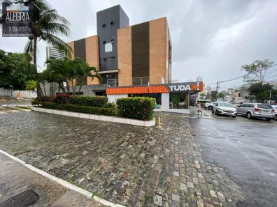 Apartamento com 9 Quartos para alugar, 189m² no Itaigara, Salvador