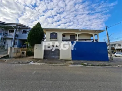 Casa com 3 Quartos para alugar, 123m² no Forquilhas, São José