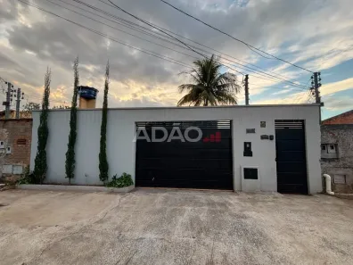 Sobrado com 4 Quartos à venda, 260m² no Residencial Felicidade, Goiânia