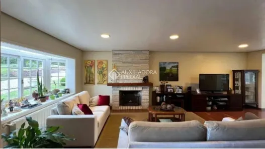 Casa com 5 Quartos à venda, 270m² no Vila Suzana, Canela