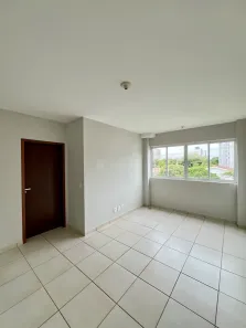 Apartamento com 2 Quartos para alugar, 62m² no Vila Marumby, Maringá