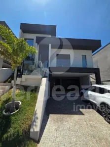 Casa de Condomínio com 4 Quartos à venda, 220m² no Swiss Park, Campinas