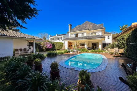 Casa com 4 Quartos à venda, 595m² no Vista Alegre, Curitiba
