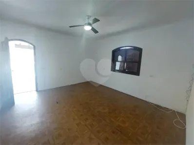 Sobrado com 4 Quartos à venda, 200m² no Vila Bocaina, Mauá