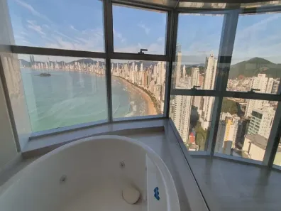 Apartamento com 3 Quartos à venda, 164m² no Pioneiros, Balneário Camboriú