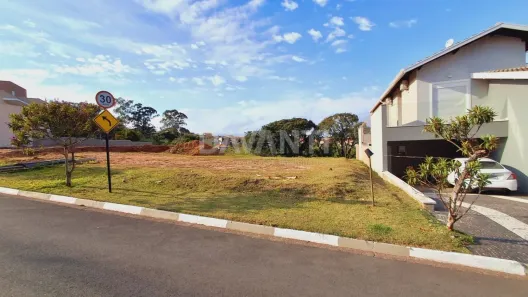 Lote/Terreno à venda, 389m² no Fazenda Santana, Valinhos