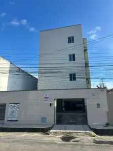 Apartamento com 2 Quartos para alugar, 70m² no Montese, Fortaleza