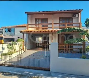 Casa com 3 Quartos à venda, 180m² no Rio Tavares, Florianópolis