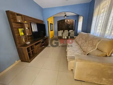 Casa com 5 Quartos à venda, 231m² no Praça Seca, Rio de Janeiro