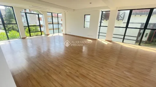 Sala Comercial à venda, 68m² no Centro, Gramado
