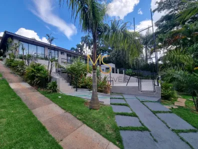 Casa com 4 Quartos à venda, 550m² no Jardim Marilu, Carapicuíba
