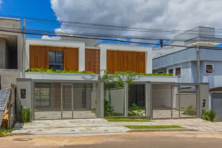 Sobrado com 3 Quartos à venda, 174m² no Estância Velha, Canoas