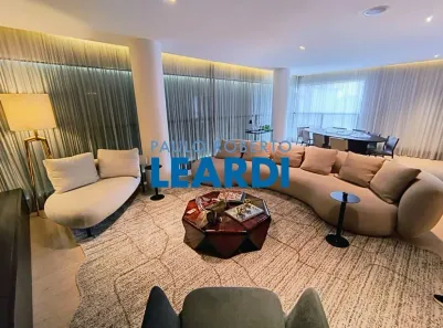 Apartamento com 2 Quartos à venda, 122m² no Cerqueira César, São Paulo