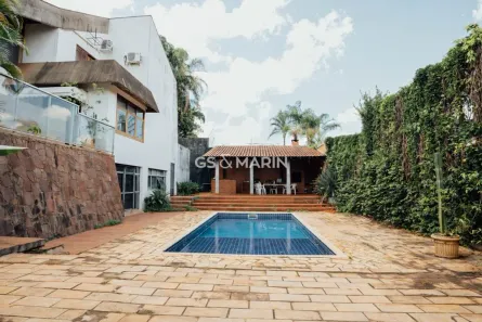 Casa com 4 Quartos para venda ou aluguel, 600m² no Quebec, Londrina