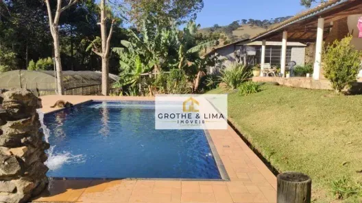 Fazenda/Sítio com 3 Quartos à venda, 704m² no Cantagalo, São Bento do Sapucaí