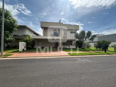 Casa de Condomínio com 4 Quartos à venda, 380m² no Granja Marileusa, Uberlândia