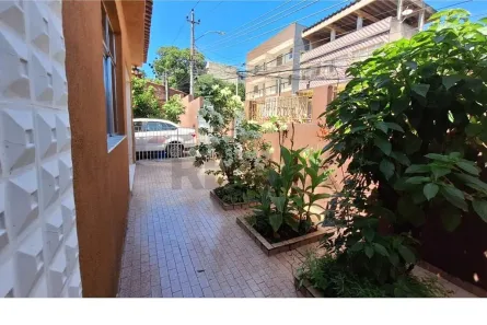 Casa com 6 Quartos à venda, 120m² no Jardim Vinte e Cinco de Agosto, Duque de Caxias