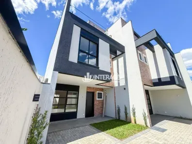 Sobrado com 3 Quartos à venda, 178m² no Butiatuvinha, Curitiba