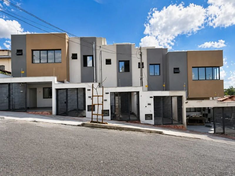 Casa com 3 quartos — Planalto, Belo Horizonte