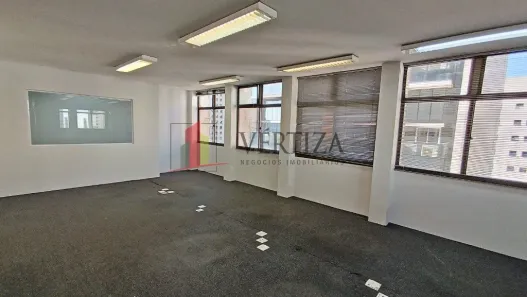 Sala Comercial à venda, 120m² no Vila Olímpia, São Paulo