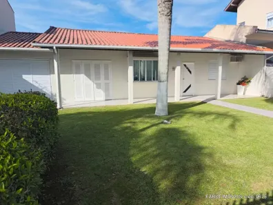 Casa com 3 Quartos à venda, 180m² no Daniela, Florianópolis