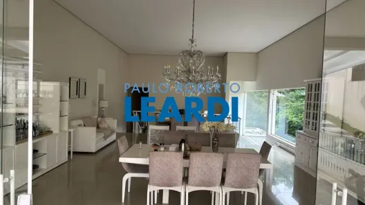 Casa de Condomínio com 5 Quartos à venda, 1562m² no Condomínio Refúgio dos Pinheiros, Itapevi