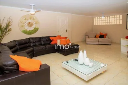 Casa com 4 Quartos à venda, 300m² no Vila Viotto, Jundiaí