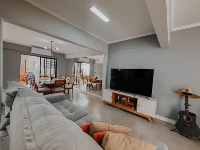 Casa com 2 Quartos à venda, 250m² no Jardim Planalto, Jundiaí