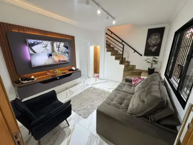 Sobrado com 3 Quartos à venda, 101m² no Guilhermina, Praia Grande