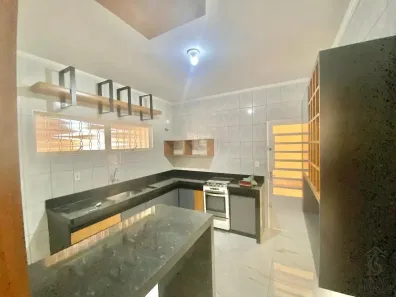 Casa com 2 Quartos para alugar, 170m² no Jardim Bandeirantes, Marília