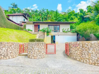 Casa com 3 Quartos à venda, 400m² no Vila Nova, Blumenau